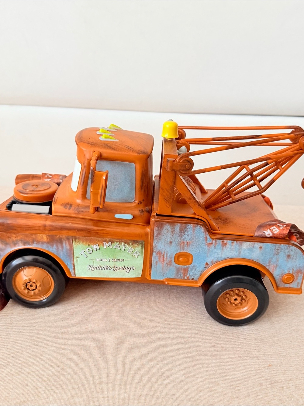 Disneyland parks CARS Pixar Tow Mater Popcorn bucket - Picture 3 of 8